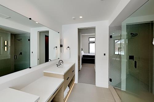 Ridgeline Oasis