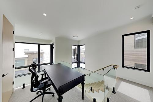 Ridgeline Oasis