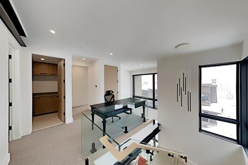Ridgeline Oasis