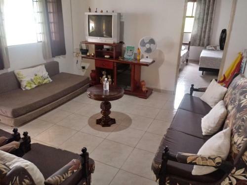 Joelma Acomoda��es Casa Para 8 Pessoas