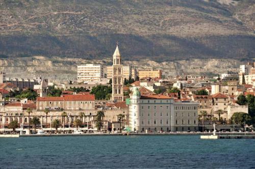 New Villa Ole, Stone House, Sea View, Jacuzzi