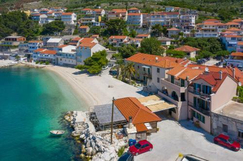 Direct Beach Apartments