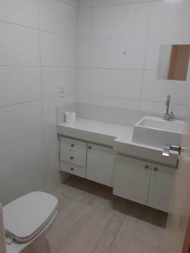 Ador�vel Apartamento Com Duas Suites