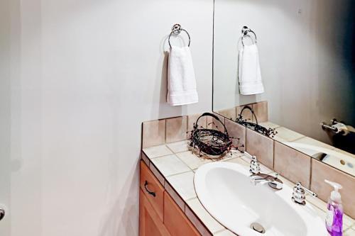 Greyhawk Condo 11