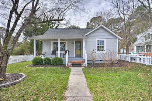 Urbanna Cottage With Private Yard And Water Views