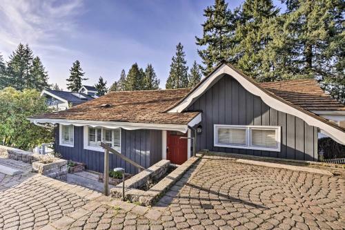 Luxe Federal Way Retreat With Dock And Fire Pit!