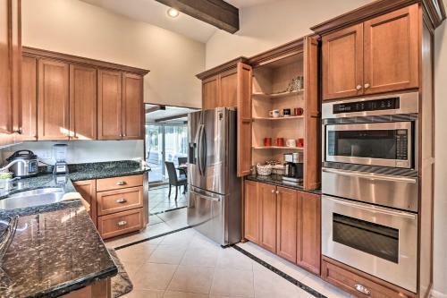 Luxe Federal Way Retreat With Dock And Fire Pit!
