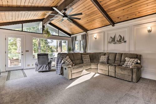 Luxe Federal Way Retreat With Dock And Fire Pit!