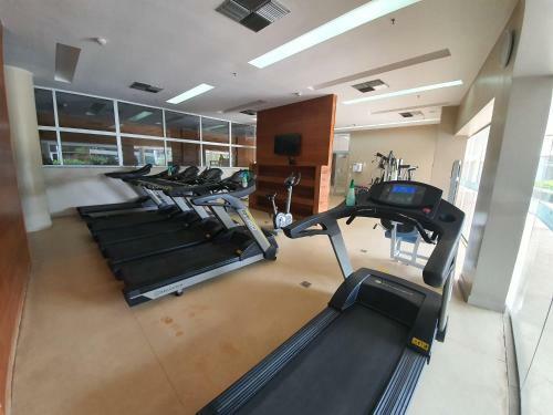 Hotel Vision Express, Shn.