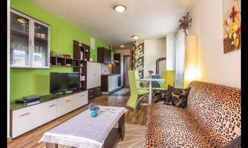 Mari House