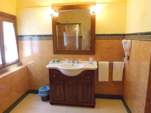 Hotel Relais Il Postiglione - Antica Posta Dei Chigi
