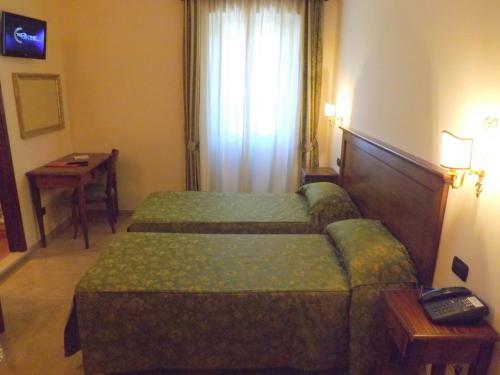Hotel Relais Il Postiglione - Antica Posta Dei Chigi
