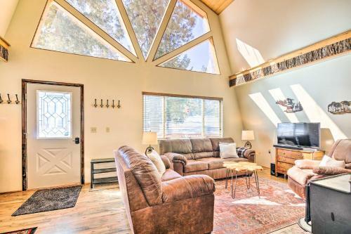 Unique Forest Cabin With Deck Ski, Hike, Fish!