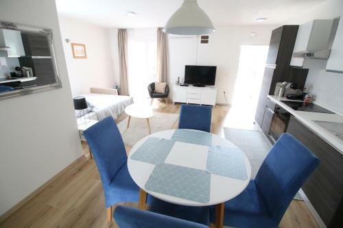 Apartments By Zec