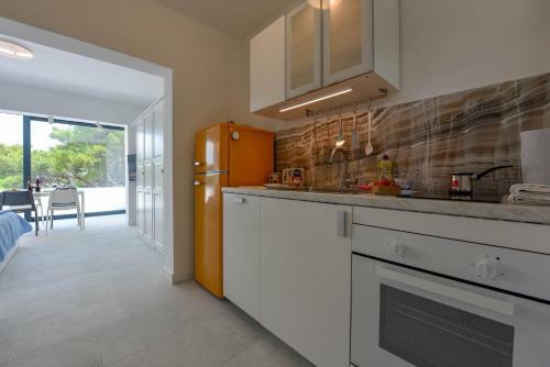 Lazaneo Seafront Apartments, Jelsa Hvar