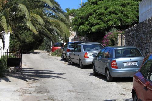Apartments With A Parking Space Jelsa, Hvar - 8698