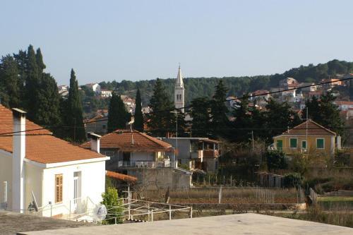 Apartments With A Parking Space Jelsa, Hvar - 4028