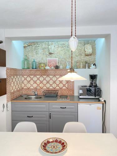 Charming Stone House In Jelsa