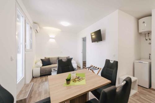 Apartments In Klimno - Insel Krk 42235