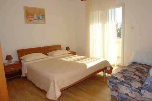 Apartments With A Parking Space Mandre, Pag - 18748