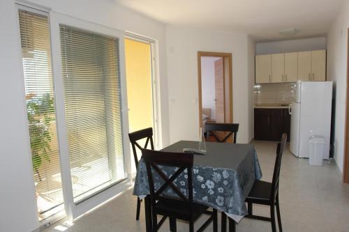 Apartments With A Parking Space Mandre, Pag - 18748