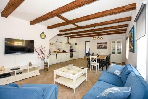 Holiday Home Ante - Garden Terrace