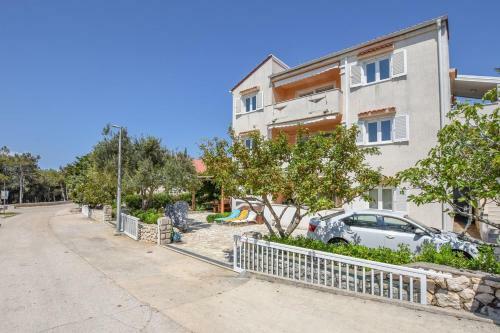 Apartments With A Parking Space Mandre, Pag - 18273