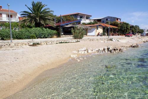 Apartments With A Parking Space Mandre, Pag - 13944