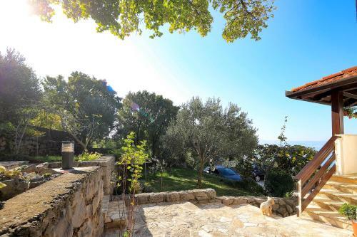 Apartment Vincent With Beautiful Sea View Terrace