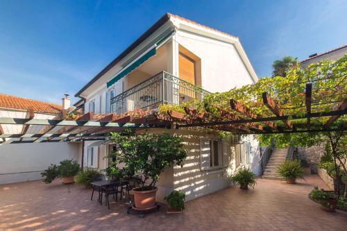 Apartment In Kostrena 17014