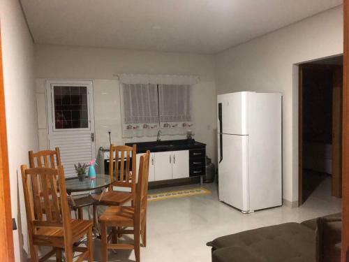Casa Nova Agrad�vel E Aconchegante