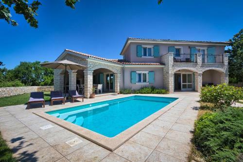 Villa Krmed With Private Pool