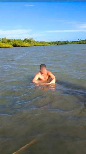 Linda Casa Em Ponta De Areia Com Piscina