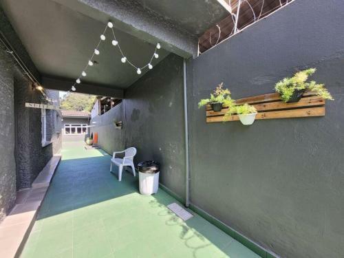 Hostal Su�te 06 - Pitangueiras, Guaruj�-sp