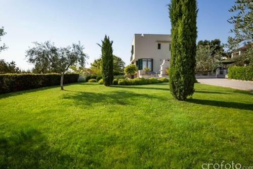 Super Luxuri�se Villa Directly On The Sea