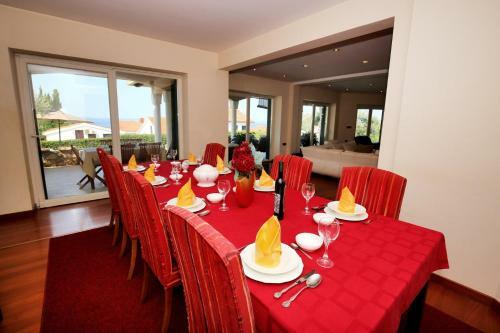 5* Seaview Villa Clara For 12+ Guests, Ko?ino