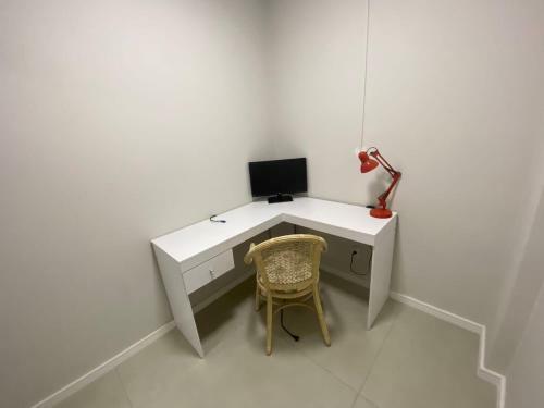Apartamento Na Pra�a Do Villa Em Laguna-sc