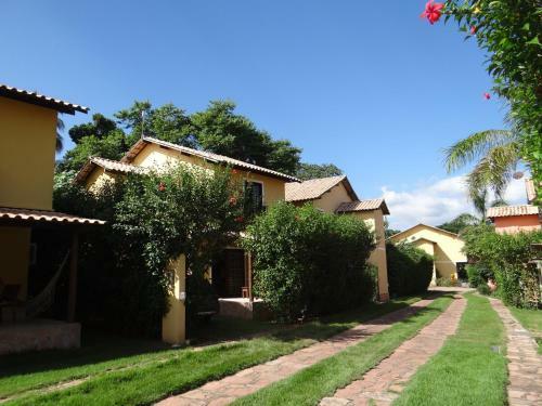 Casa Confort�vel Completa Em Condom�nio