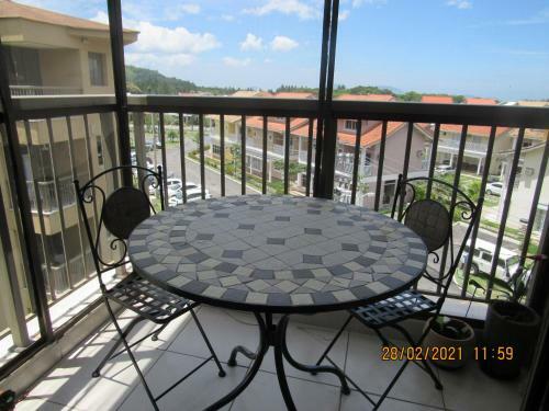 Sahy - Aldeia Dos Reis, Condado - Apartamento Quarto E Sala