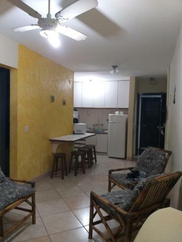Apartamento Condom�nio Agrad�vel Com Piscina