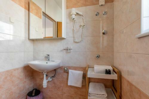 Hostal Apartments Jakic 1