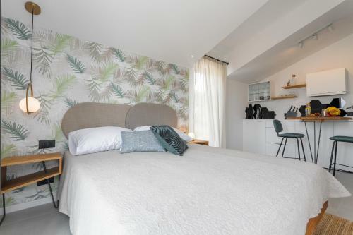 Hostal Hvar Top View Apartments