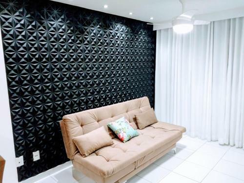 Confort�vel Apartamento Com Piscina 300mt Da Praia