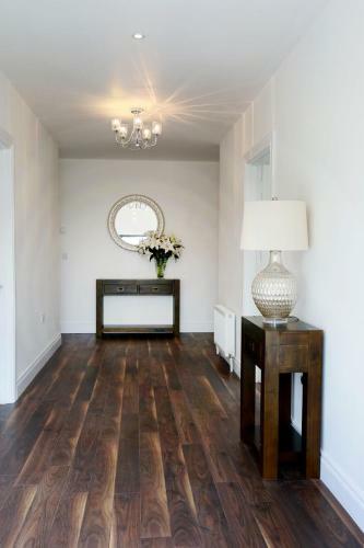Luxury 6 Bedroom Spiddal Villa, Jacuzzi, Balcony