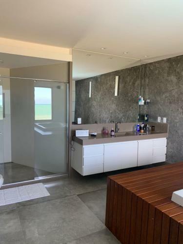 Casa Beira-mar Em Condom�nio Fechado!