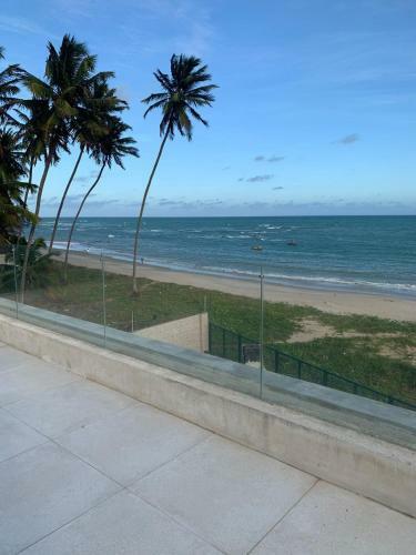 Casa Beira-mar Em Condom�nio Fechado!