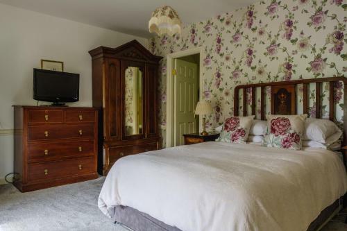 Brooklawn House Bed And Breakfast