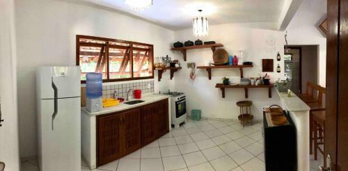 Casa Com Piscina Em Arraial'dajuda - 700m Do Uiki Parracho
