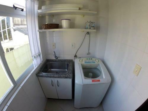 Apartamento Apto C/ Piscina - 150m Da Praia de Bombas
