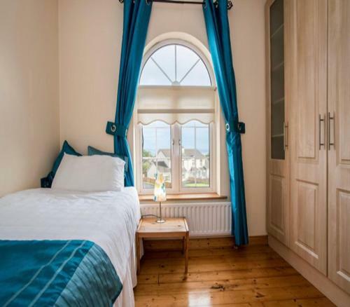 Superior 4 Bed House In Moville Donegal .